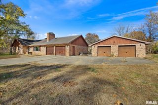 228 E FAR HILLS Drive, East Peoria, IL 61611