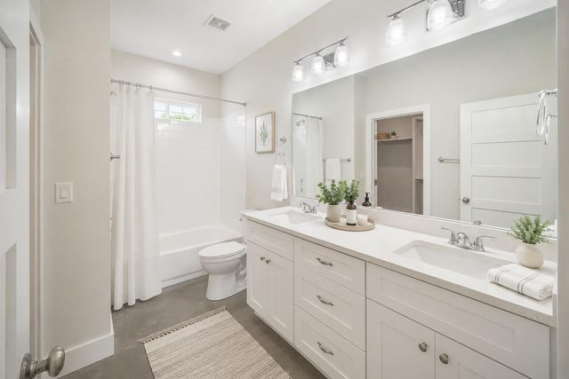 500 Harmon Hills CV E, Dripping Springs, TX 78620
