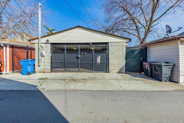 5238 S Francisco Avenue, Chicago, IL 60632