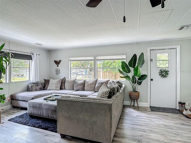 121 ALOHA TERRACE, Port Orange, FL 32129