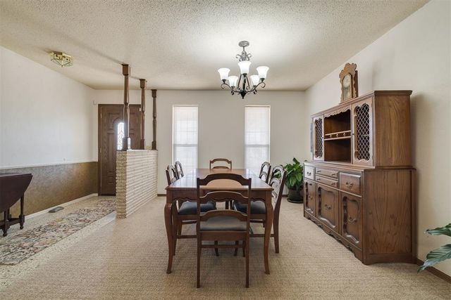 941 NW 32nd Street, Moore, OK 73160