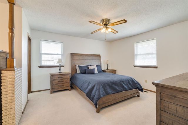 941 NW 32nd Street, Moore, OK 73160