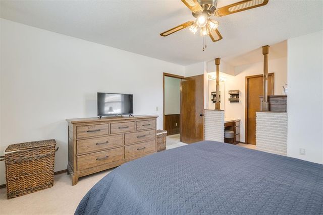 941 NW 32nd Street, Moore, OK 73160