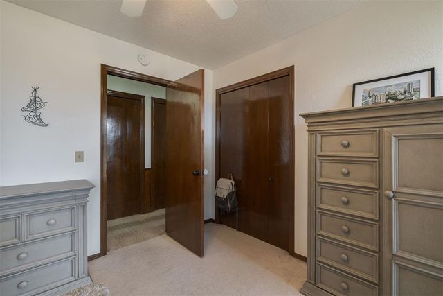 941 NW 32nd Street, Moore, OK 73160