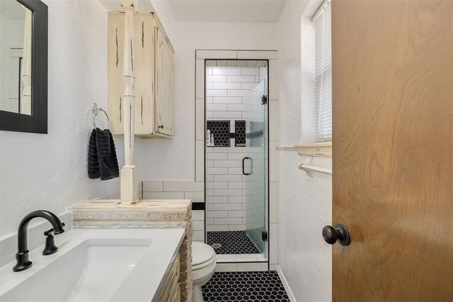 941 NW 32nd Street, Moore, OK 73160