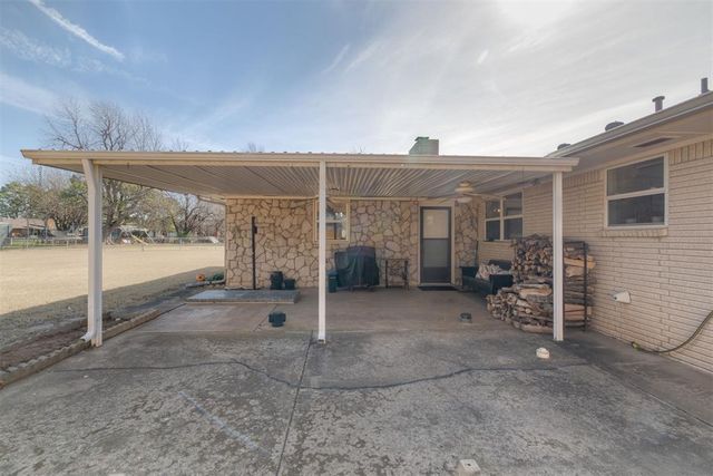 941 NW 32nd Street, Moore, OK 73160