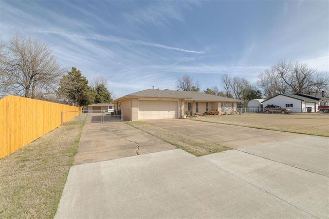 941 NW 32nd Street, Moore, OK 73160
