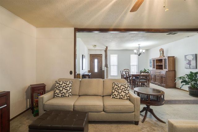 941 NW 32nd Street, Moore, OK 73160