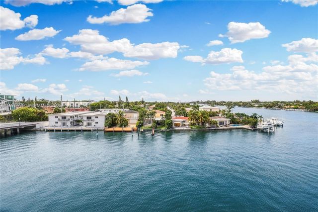 8530 Byron Ave 402, Miami Beach, FL 33141