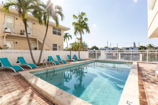 8530 Byron Ave 402, Miami Beach, FL 33141