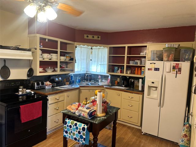 567 N Rice, Hamilton, TX 76531