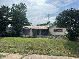 567 N Rice, Hamilton, TX 76531
