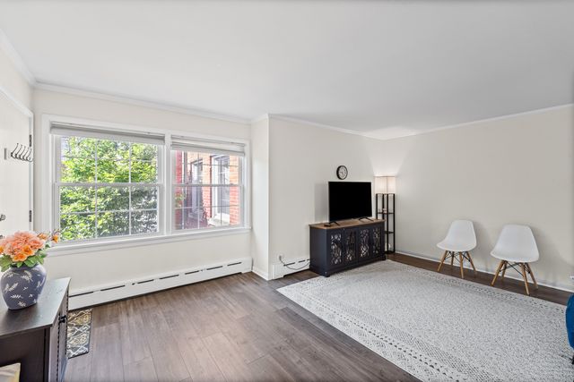 2254 Sherman Avenue 2, Evanston, IL 60201