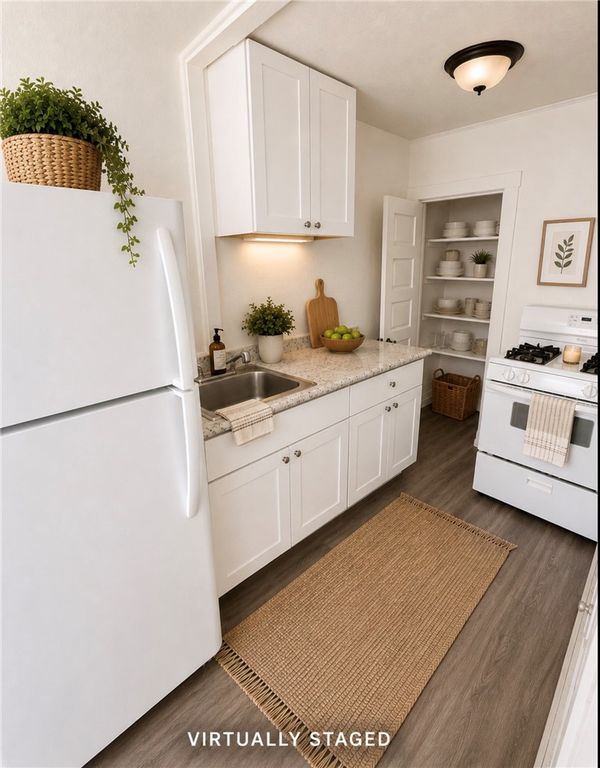 1335 6th St, Corpus Christi, TX 78404 — photo 3