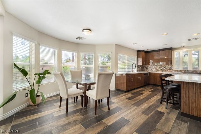 11280 Pentland Downs Street, Las Vegas, NV 89141