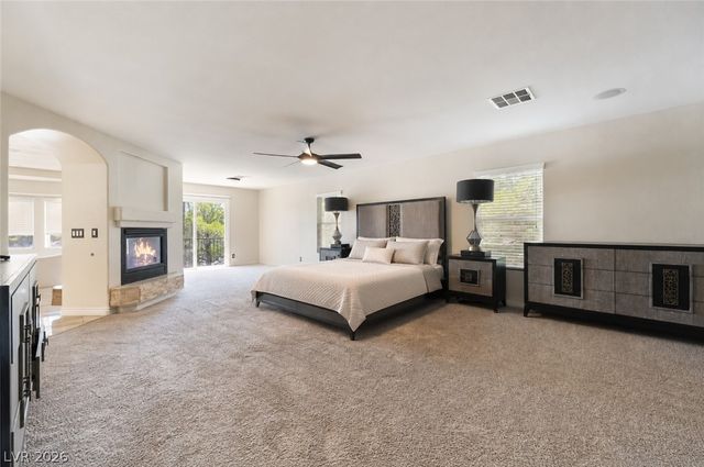 11280 Pentland Downs Street, Las Vegas, NV 89141
