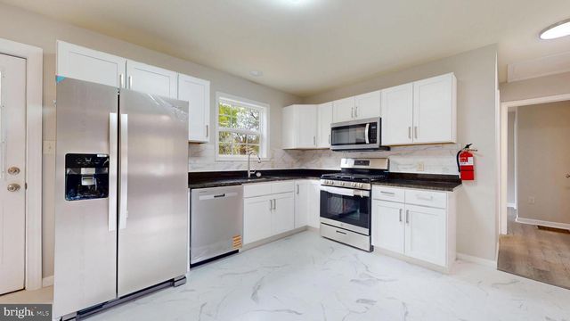 5409 BRIARWOOD DR, Millville, NJ 08332
