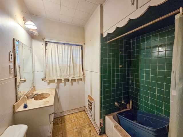 1200 E Twelfth Street, Sweetwater, TX 79556