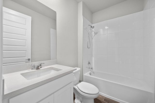 6377 NW Cloverdale Avenue, Port St Lucie, FL 34987