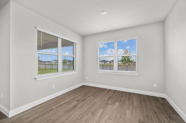 6377 NW Cloverdale Avenue, Port St Lucie, FL 34987