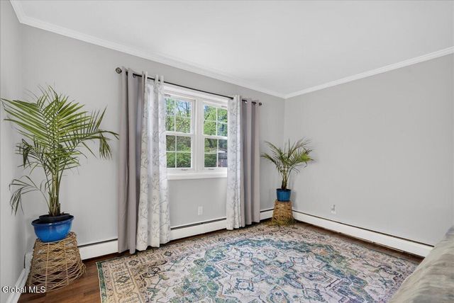 4 N Center Lane, Clifton Park, NY 12019