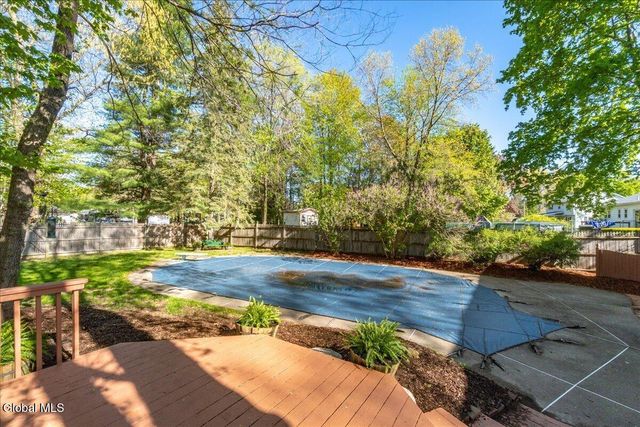 4 N Center Lane, Clifton Park, NY 12019