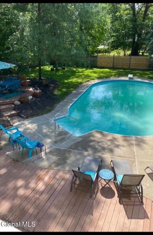 4 N Center Lane, Clifton Park, NY 12019