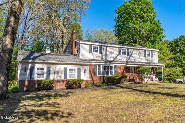 4 N Center Lane, Clifton Park, NY 12019