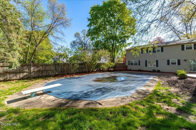 4 N Center Lane, Clifton Park, NY 12019