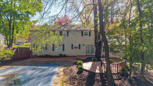 4 N Center Lane, Clifton Park, NY 12019