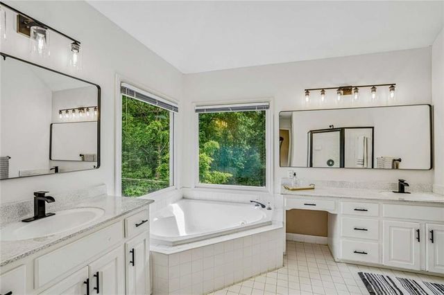 802 Eastside Pointe, Woodstock, GA 30189