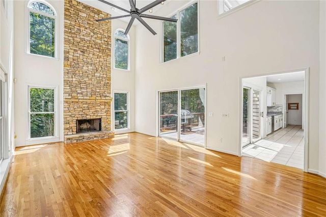 802 Eastside Pointe, Woodstock, GA 30189