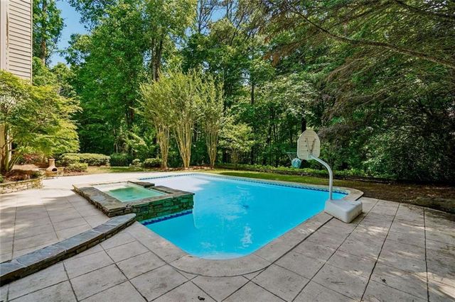 802 Eastside Pointe, Woodstock, GA 30189