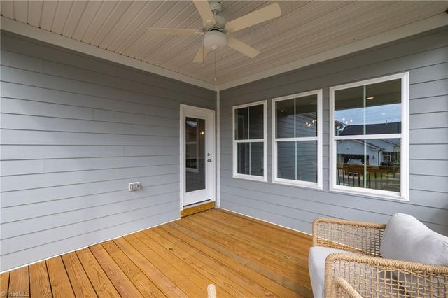 1640 Cross Village Avenue, Kernersville, NC 27284