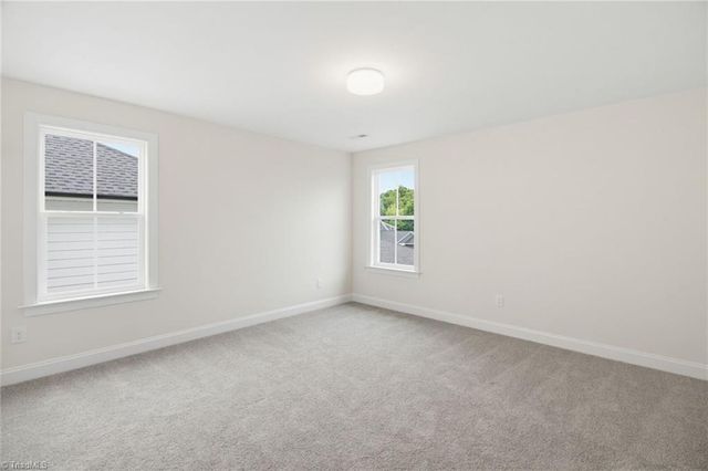 1640 Cross Village Avenue, Kernersville, NC 27284