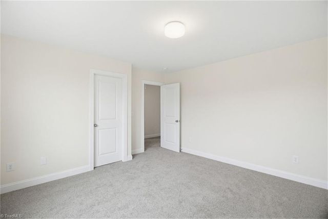 1640 Cross Village Avenue, Kernersville, NC 27284