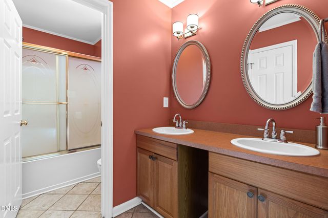 2829 Livery Way, Raleigh, NC 27603