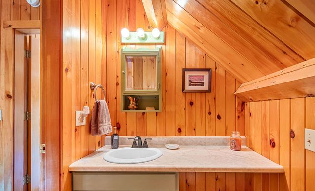 75 Bluebird Road, Williamstown, VT 05679