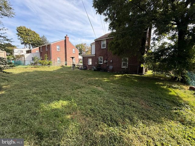 1516 BURMONT RD, Havertown, PA 19083
