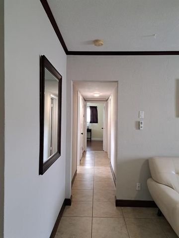 7503 N HOWARD AVENUE, Tampa, FL 33604