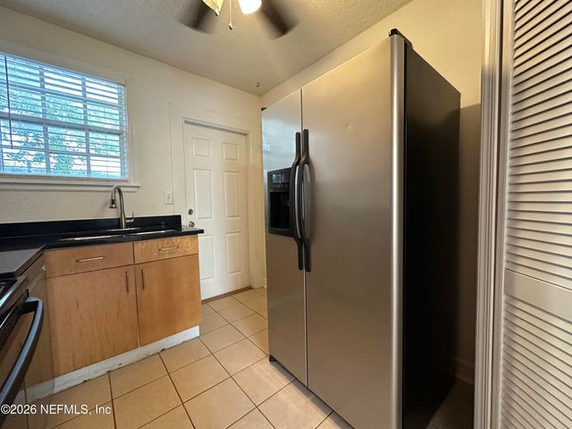 319 1ST Avenue 1-A, Jacksonville Beach, FL 32250