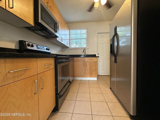 319 1ST Avenue 1-A, Jacksonville Beach, FL 32250