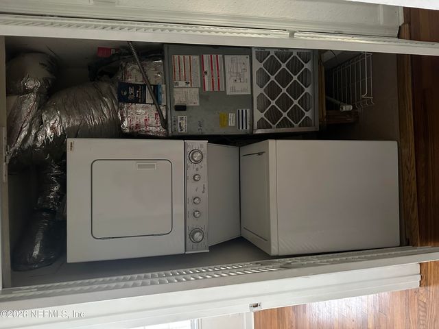 319 1ST Avenue 1-A, Jacksonville Beach, FL 32250