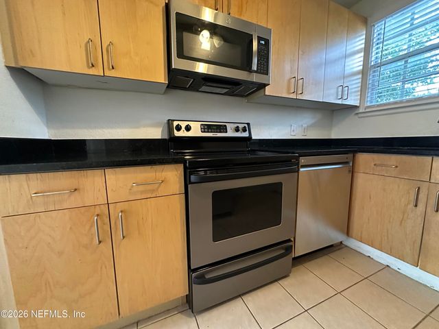 319 1ST Avenue 1-A, Jacksonville Beach, FL 32250