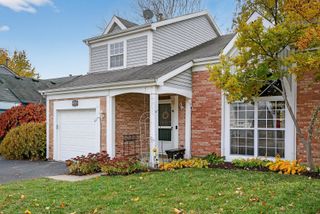 208 Bingham Circle, Mundelein, IL 60060