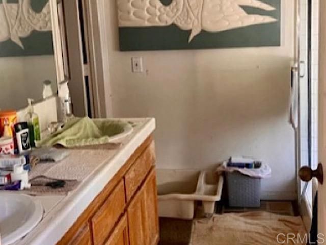 1158 Meadow Lake Drive, Vista, CA 92084