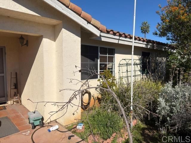 1158 Meadow Lake Drive, Vista, CA 92084