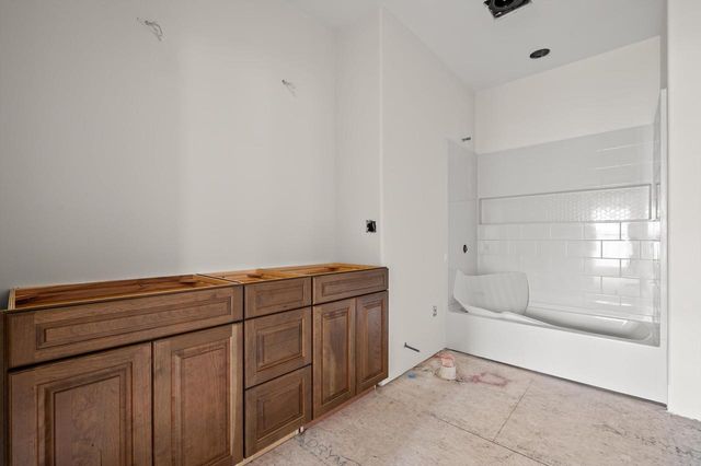 S63W13464 Windsor ROAD, Muskego, WI 53150