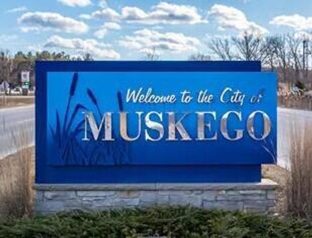 S63W13464 Windsor ROAD, Muskego, WI 53150