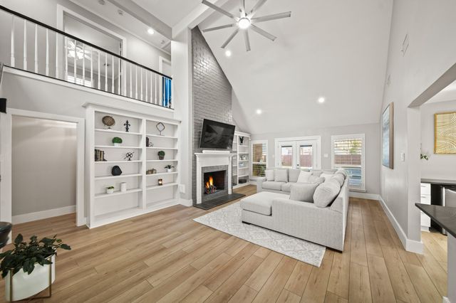 2011 Plantation Drive, Richmond, TX 77406